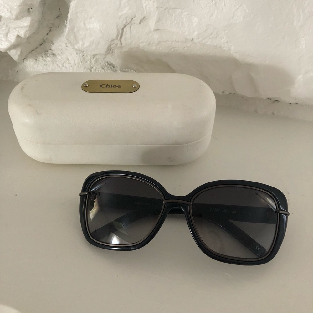 Chloe Sunglasses never worn, includes case